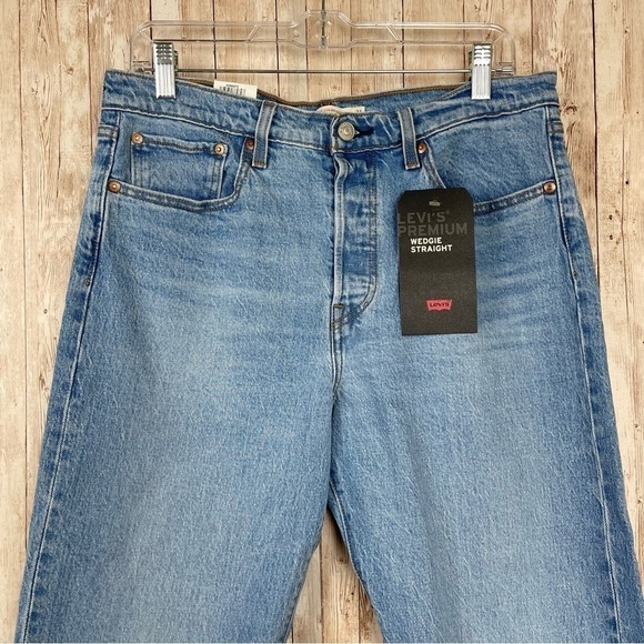 Levi’s Wedgie Straight Fit Denim Jeans Size 31 x 28 Women IRREGULAR - Picture 2 of 14